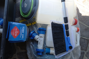 Materiale per camper e campeggio