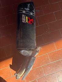 terminale akra carbonio