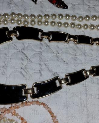Ricco Lotto / Stock di Bigiotteria Vintage e Retro
