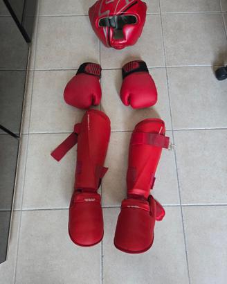 Protezioni complete kickboxing