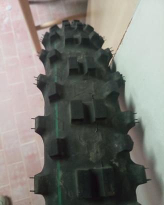 2 gomme enduro e 1 mousse michelin