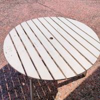 TAVOLO TONDO DA GIARDINO