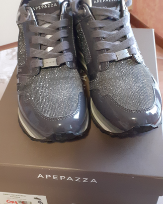 Scarpe Apepazza, numero 35, colore grigio, in buon