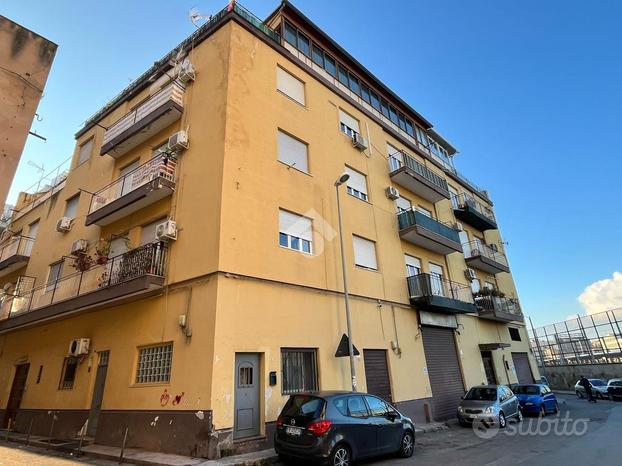 4 LOCALI A PALERMO