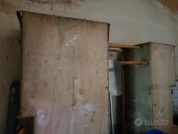 tavolo, sedie e credenza anni 60/70