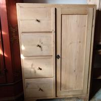 Mobile dispensa con cassetti 