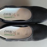 Scarpe con suola in memory foam