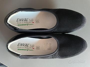 Scarpe con suola in memory foam