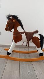 Cavallo a dondolo