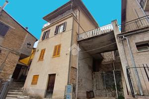 2 LOCALI A PIGLIO