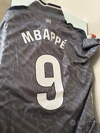 Maglia mbappe Real Madrid tg XL