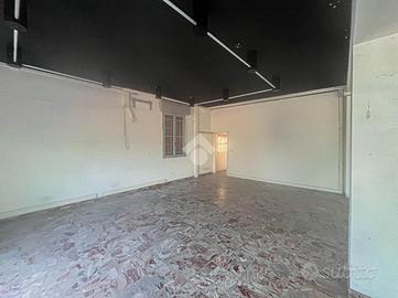 NEGOZIO A SPILAMBERTO