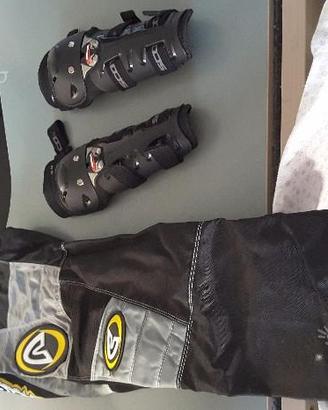 Pantaloni e gomitiere