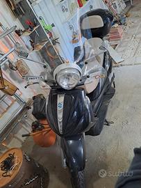 PIAGGIO BEVERLY 400CC