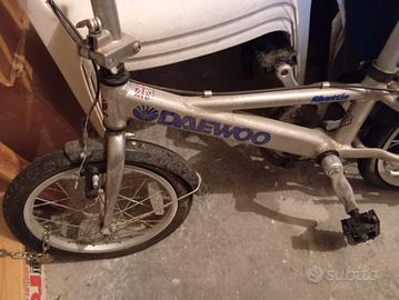 Daewoo Shuttle,  bicicletta pieghevole