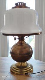 lampada d'antiquariato 