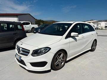 MERCEDES CLASSE B 200 AMG LINE