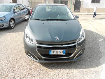 Peugeot 208 BlueHDi 75 5 porte Allure