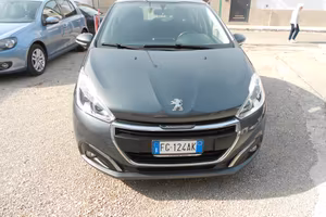 Peugeot 208 BlueHDi 75 5 porte Allure