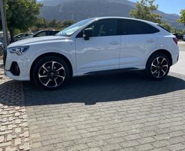 Audi Q3 sportback 35TDI S Line interno ed esterno