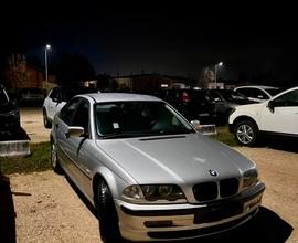 BMW Serie 3 E46 318i anno 2001