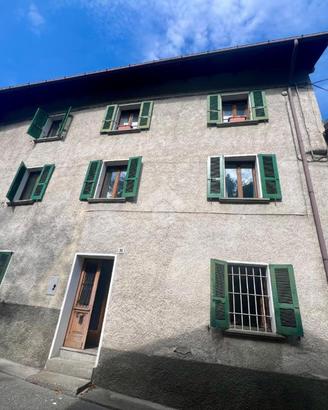 CASA INDIPENDENTE A EDOLO