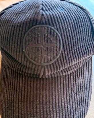 Cappello in velluto Stone Island