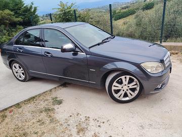 Mercedes-Benz. C. 220
