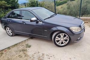 Mercedes-Benz. C. 220