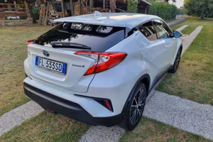 Toyota CHR 1.8 Hybrid Lounge