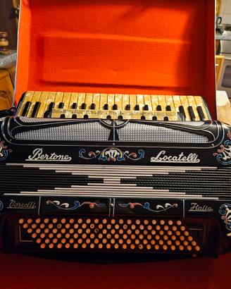 Fisarmonica  marca " Bertone Locatelli " 