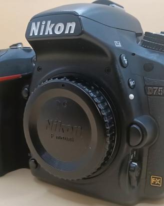 Nikon  750   Bellissim 