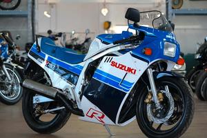 Suzuki GSX R 750 1985 RESTAURATA