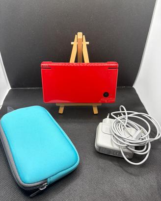 Nintendo DSi rosso