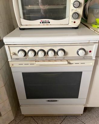 Cucina con forno a gas