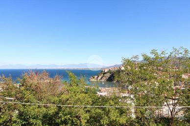 3 LOCALI A AGROPOLI