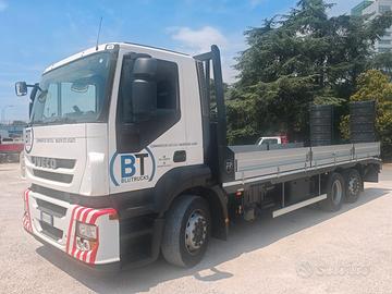 Iveco Stralis AT 310 pianale con rampe Euro 5