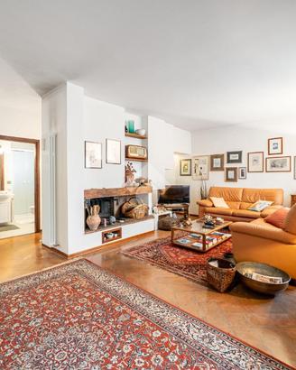 VILLA SINGOLA A VEZZANO SUL CROSTOLO