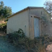Terreno agricolo con annesso fabbricato