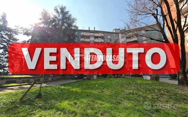 3 LOCALI RISTRUTTURATO A PIANO ALTO IN VIALE UNGHE