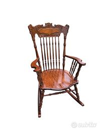 Sedia A Dondolo In Legno Stile Vecchia America