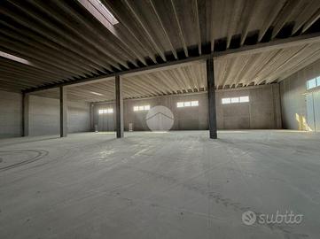 CAPANNONE A ROMANO DI LOMBARDIA