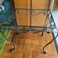 tavolo in ferro battuto e cristallo 