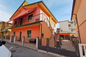 Appartamento di 140 m² con più di 5 locali a Caorl