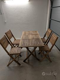 set giardino tavolo e 4 sedie in legno