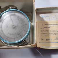 pesa a mano antica per neonati