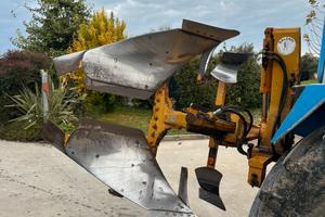 Aratro monovomere balzani