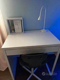 Scrivania ikea