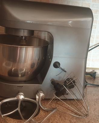 Impastatrice Clatronic KM 3400