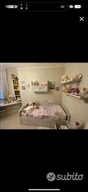 Letto singolo con mobiletto